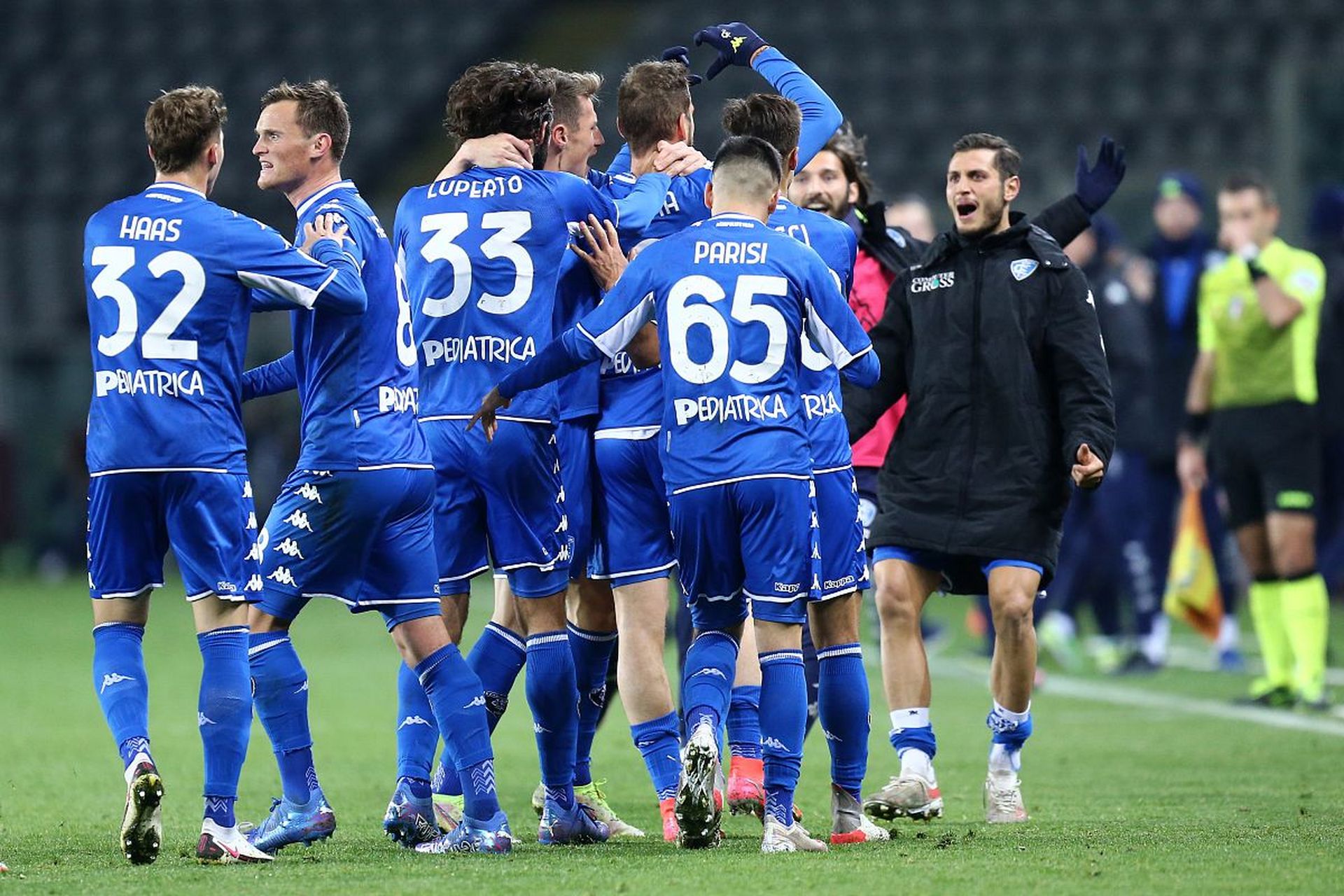 并且通过有 并且通过有